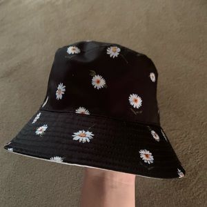 Alice & Olivia Reversible Bucket Hat